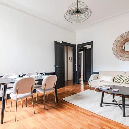 Le Bacquenois - Hypercentre & 6 Couchages Appartement Reims